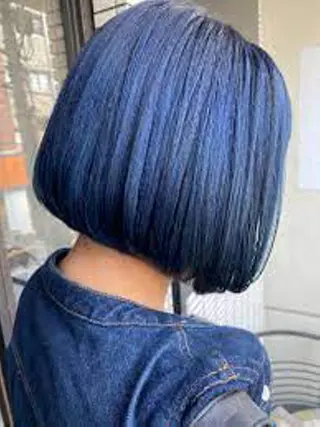 カラー D'na ディーナのヘアスタイル