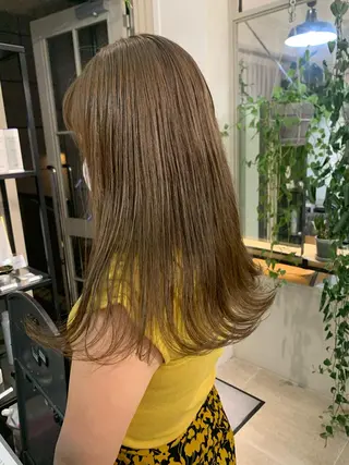 ロング カラー ネイル ハイトーンボブ 前田 表参道　グレージュのヘアスタイル