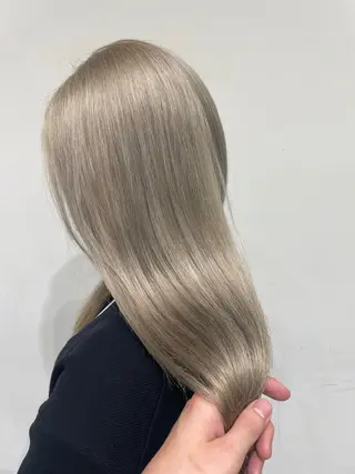カラー 透明感 エイジのヘアスタイル