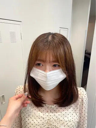 ミディアム 加藤 里咲のヘアスタイル