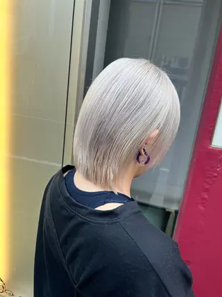 ショート カラー 🦋YUI 髪質改善 ブリーチ 着付け🦋のヘアスタイル