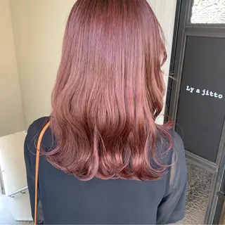 セミロング カラー 本間 結衣のヘアスタイル
