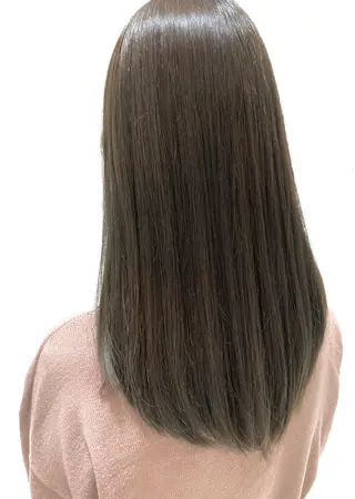 セミロング カラー スパイキーショート パーマ　具志堅　太志のヘアスタイル