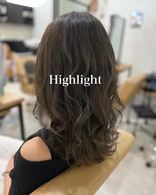 ミディアム カラー 和田 真弥のヘアスタイル