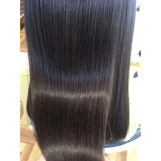 ロング 高木 麻知子のヘアスタイル