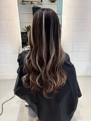 ロング chic 有山 美瑠のヘアスタイル