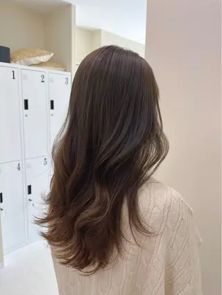 ロング カラー 中村 佳歩のヘアスタイル