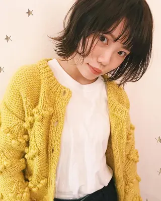 ミディアム カラー 市川 千夏のヘアスタイル