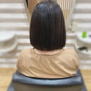 ミディアム カラー KON|ごまかさない 艶。酸熱×精密カットのヘアスタイル