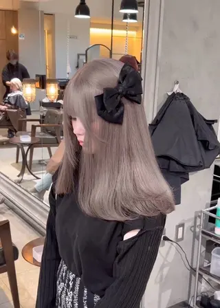 セミロング カラー ヘアアレンジ 🧸ブリーチ特化/前 髪/しょうじりか🎀のヘアスタイル