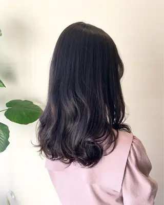 セミロング カラー 大畑 利奈のヘアスタイル