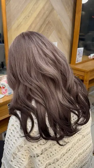 ロング PETZ 望月佑茉のヘアスタイル