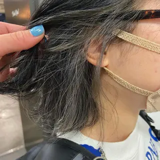 ショート カラー 透け感カラー/ momo🦕のヘアスタイル