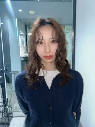 ロング カラー 船坂 詩乃のヘアスタイル