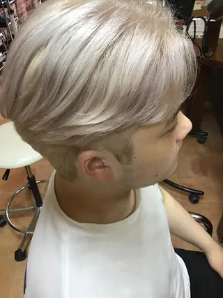 ショート スギモト ヤスゾウのヘアスタイル