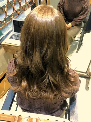 セミロング カラー ヘアアレンジ TOKI /透明感/原宿のヘアスタイル