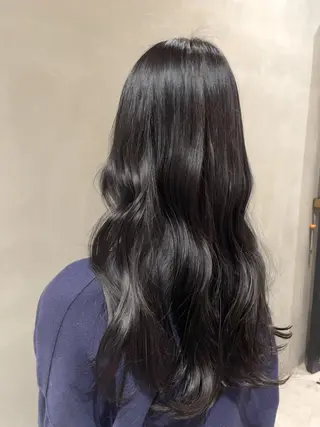 ロング カラー 都築 菜美のヘアスタイル