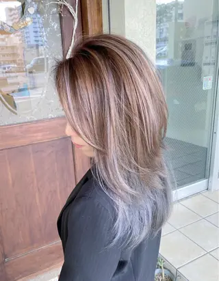 ミディアム カラー grand juteのヘアスタイル