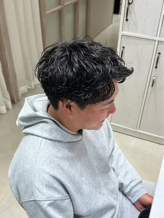 パーマ メンズ N,SOL / 岩上 新大のヘアスタイル