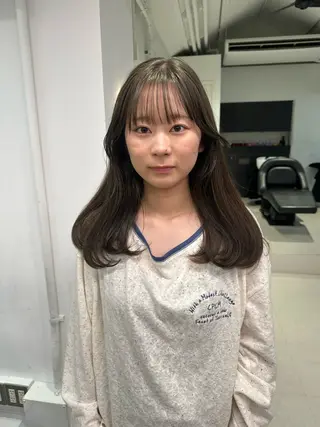 セミロング カラー REINA☁️透明感 カラー/ぷつっと♡のヘアスタイル