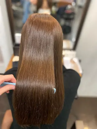 ロング 透明感カラー栄 みゆのヘアスタイル