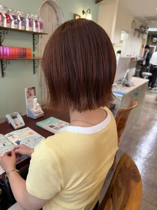 ミディアム 中村紫乃/艶髪. 縮毛矯正.白髪染めのヘアスタイル
