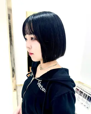 ショート カラー ヘアアレンジ 縮毛矯正🤍 ボブ/ HIKARIのヘアスタイル