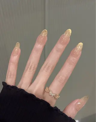ネイル Trend Nail シロのネイルデザイン