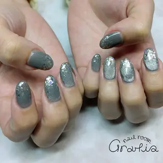 ネイル nail room gratia のネイルデザイン