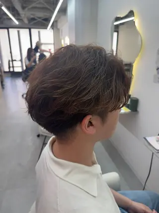ミディアム パーマ メンズ 【メンズ特化】池袋 韓国スタイル飯塚のヘアスタイル