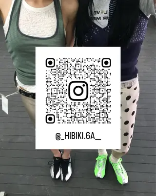 HIBIKI / 透明感カラーのヘアスタイル