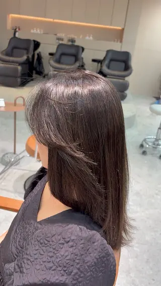 セミロング セイショウ__表参道 カラーブリーチ✨のヘアスタイル