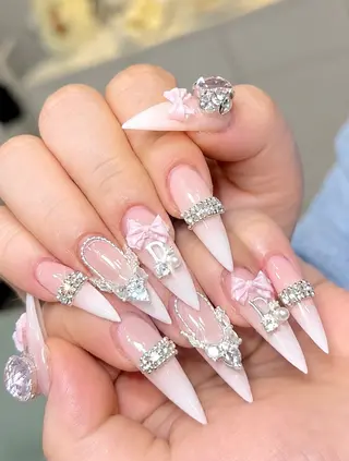 ネイル Julie Nail Hinのネイルデザイン