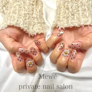 ネイル Mewé ayakaのネイルデザイン