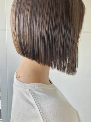 ミディアム タカツド ユウキのヘアスタイル