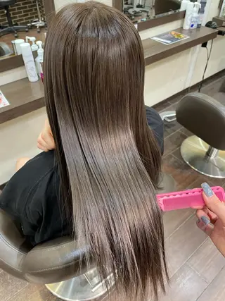 セミロング 個性派ネイル 🌼 ハルカ ♡の眉毛・アイブロウイメージ