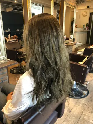 セミロング カラー ヘアアレンジ 美髪・艶髪特化美容師 RYOJIのヘアスタイル