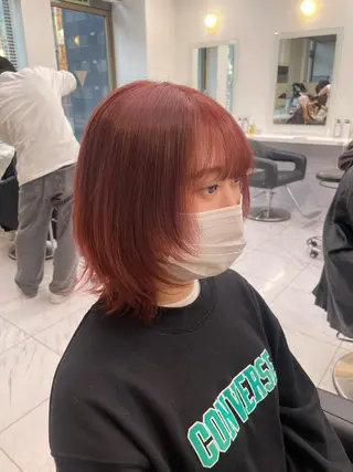 セミロング カラー 抜け感レイヤー︴ ニュアンスカラーのヘアスタイル
