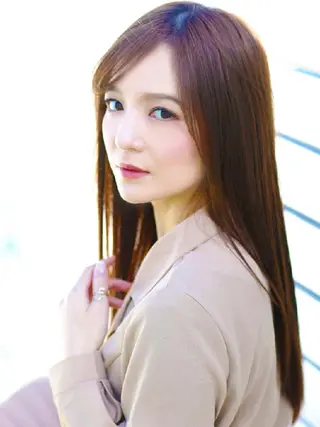 ロング カラー 透け感カラー⭐️ EARTH高田馬場のヘアスタイル