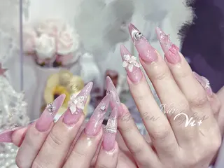 ネイル ✨Nailsalon Vi+✨のネイルデザイン