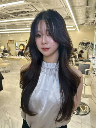 ロング hiyori🎀 トレンドレイヤーのヘアスタイル