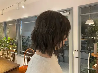 ミディアム 喜納 優衣のヘアスタイル