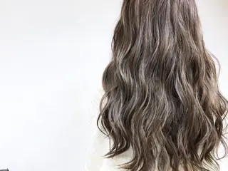 ロング カラー ヘアアレンジ 小松 郁斗のヘアスタイル
