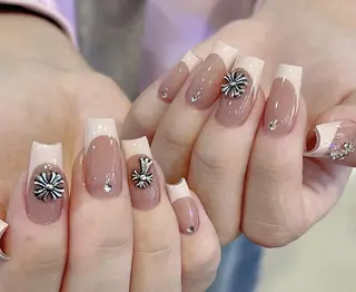 ネイル Miya🎀 nailのネイルデザイン