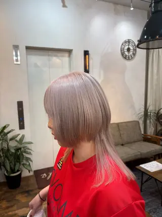 カラー カット/ハイトーン まなみ🤍のヘアスタイル