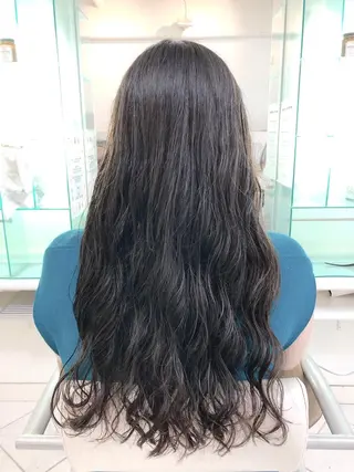 ロング パーマ 保住 亮太のヘアスタイル