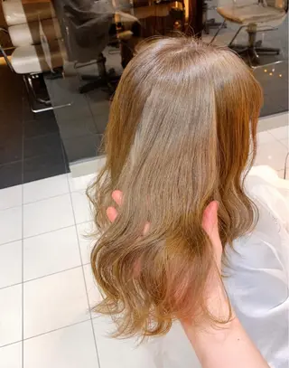セミロング カラー 脱白髪染め美容師 竹内涼乃のヘアスタイル