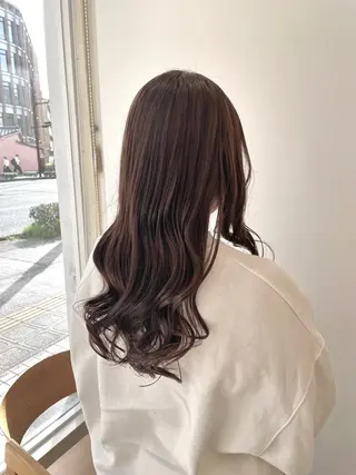 ロング カラー 佐々木 美帆のヘアスタイル