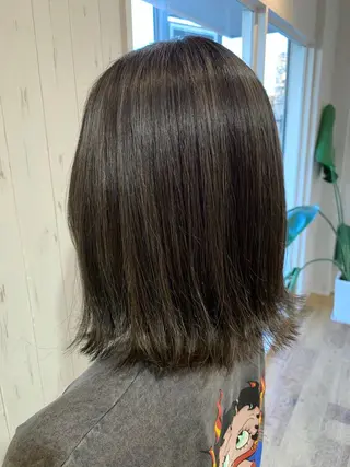 ミディアム カラー 工藤 萌香のヘアスタイル