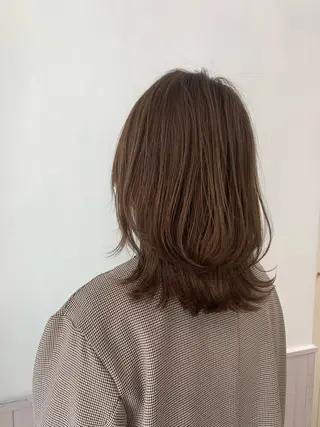 ミディアム カラー パーマ ヘアアレンジ メンズ キッズ ネイル マツエク・マツパ レイヤーカット/ 巻ける縮毛矯正のヘアスタイル